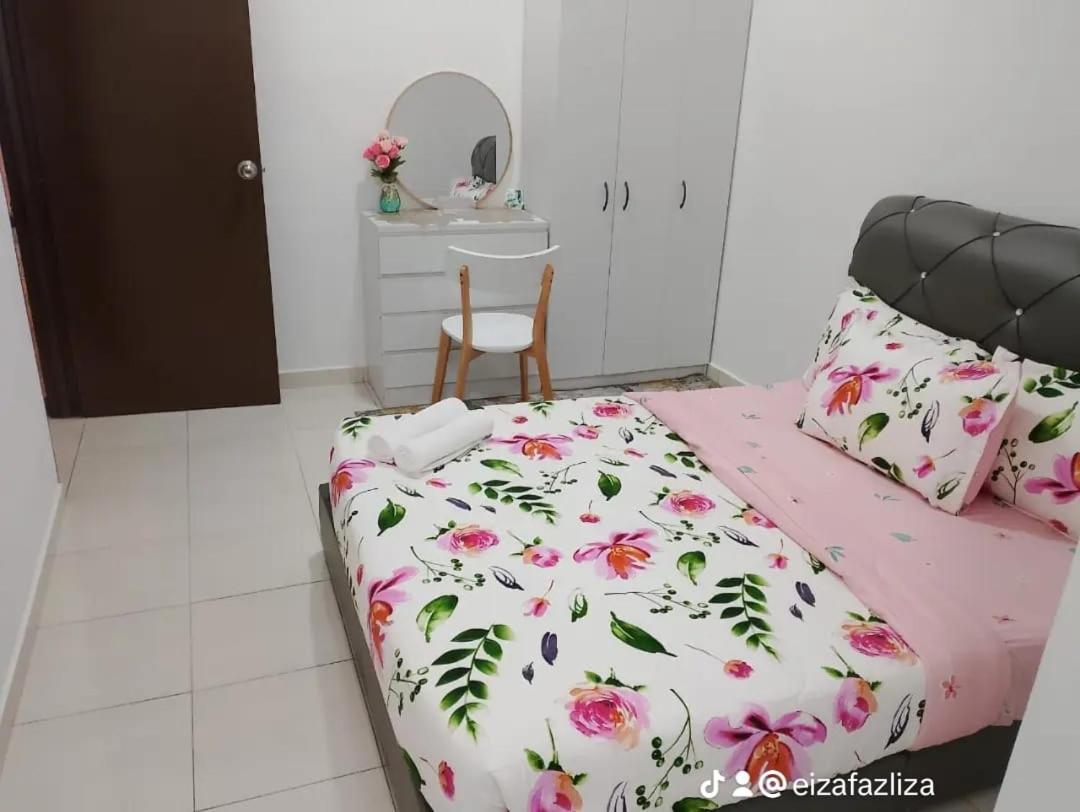 Fazlizasuite Homestay @ Teluk Kemang-Muslim Preferred Port Dickson Luaran gambar